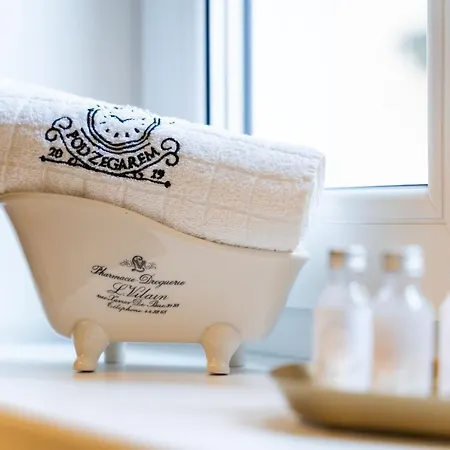 アパート Pod Zegarem