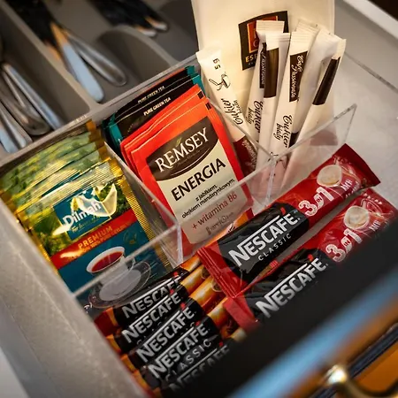 Pod Zegarem Mikołajki